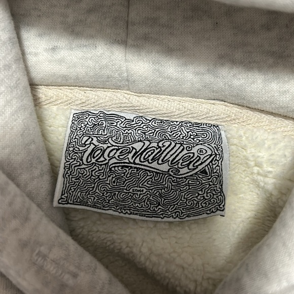 Vetements 2016 Grey Hoodie Replica - Picture 4 of 5